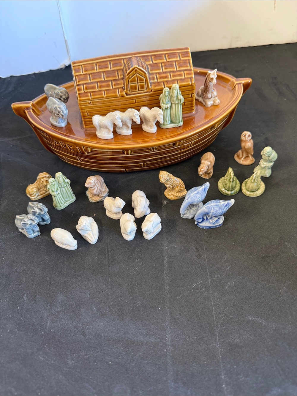 Vintage Wade Ceramic Noah's Ark with Mini Animal Figurines - Brown Ark